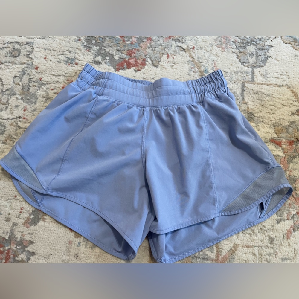 Lululemon hotty hot 4 inch low rise